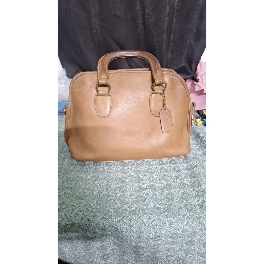 24. vintage Coach Baxter bag